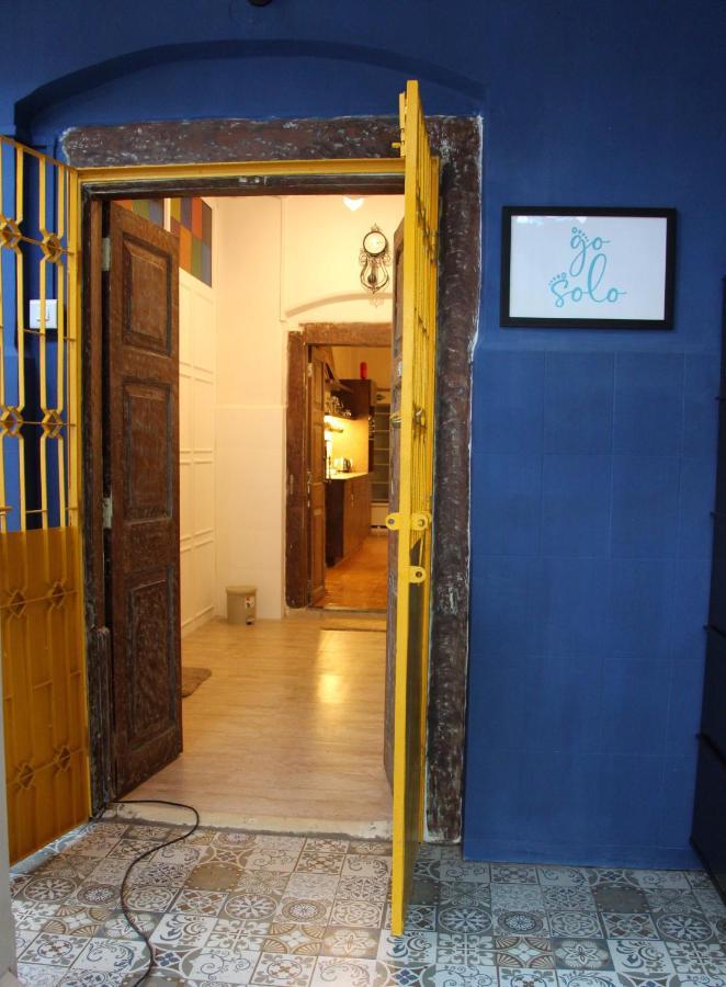Gosolo Stays Bandra Hostel Bombay Eksteriør billede