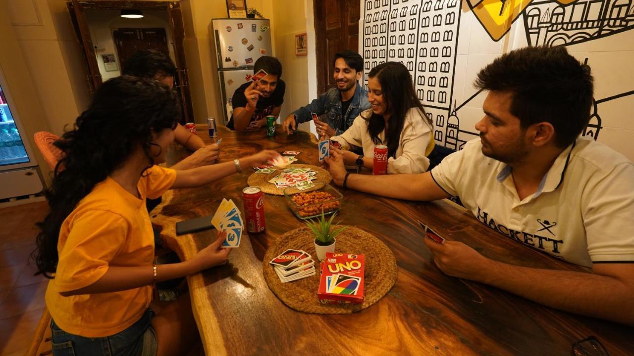 Gosolo Stays Bandra Hostel Bombay Eksteriør billede