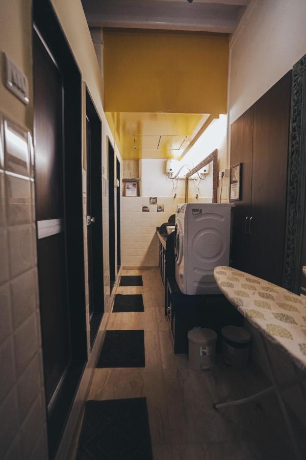 Gosolo Stays Bandra Hostel Bombay Eksteriør billede